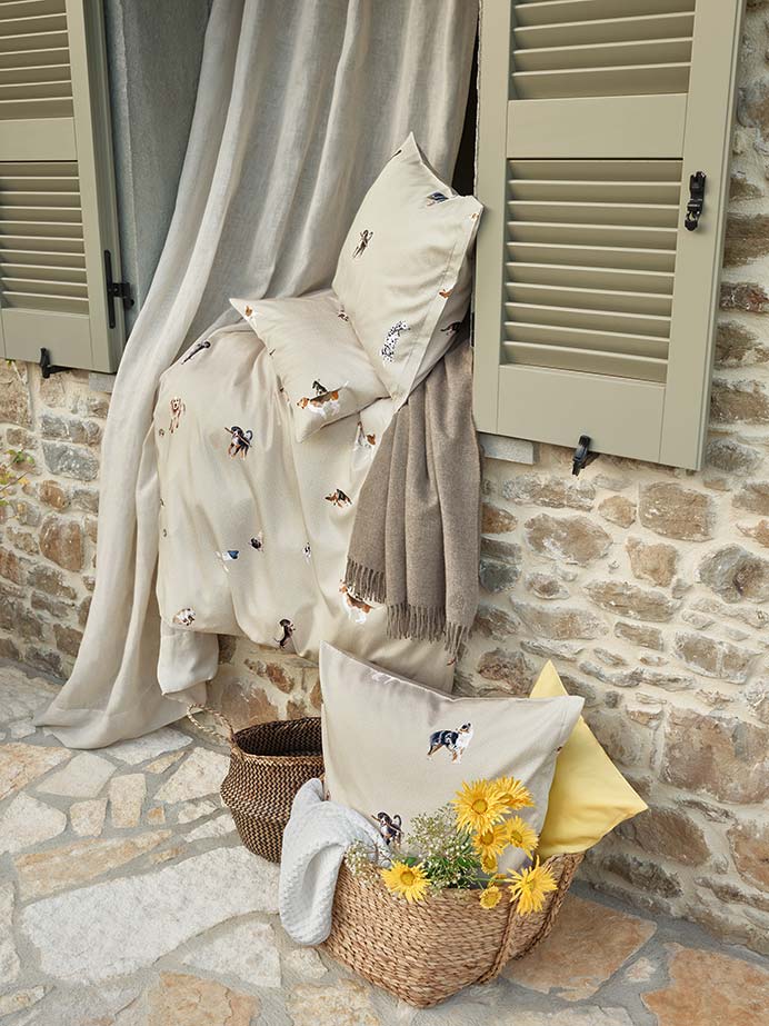 001 Stefan Schlumpf Schlossberg SS23 BELLO beige D197298